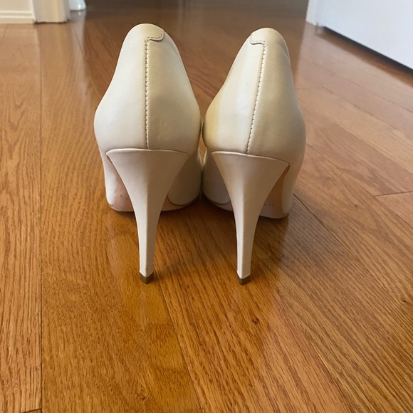 Marciano white heels size 8 real leather!! - Picture 3 of 5